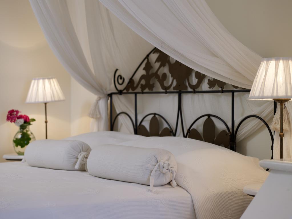 Villa Marandi Luxury Suites Stelida  Room photo